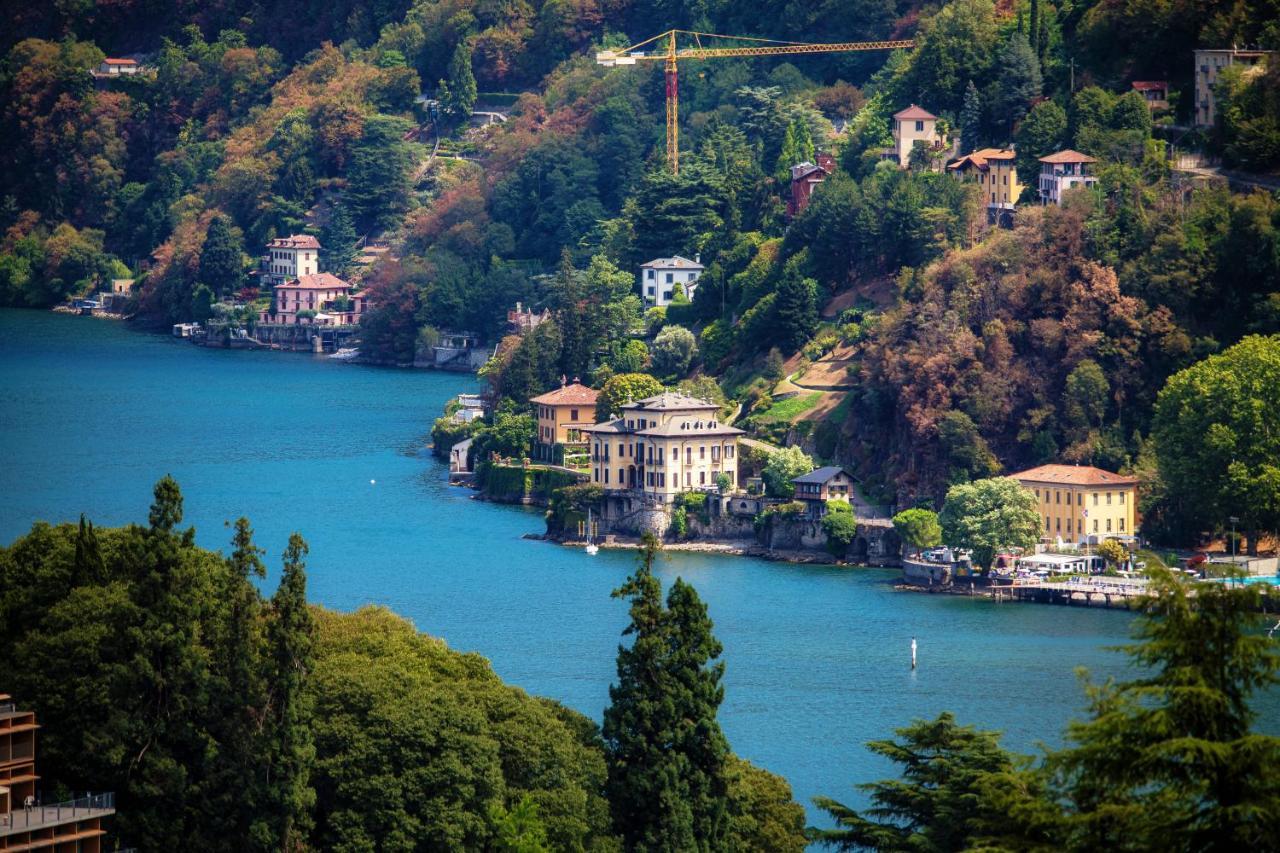 I D'A Charming Penthouse - Lake View- Como- House-130 Mt-2 Double Bedrooms And 2 Double Bathrooms A Spacious Living Room-Full Equipped Kitchen-Private Garden And Terrace-Private Covered Parking Εξωτερικό φωτογραφία