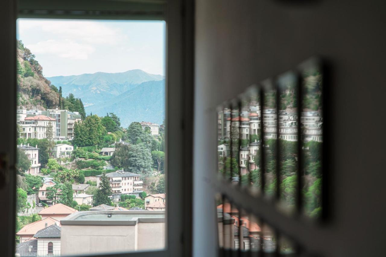 I D'A Charming Penthouse - Lake View- Como- House-130 Mt-2 Double Bedrooms And 2 Double Bathrooms A Spacious Living Room-Full Equipped Kitchen-Private Garden And Terrace-Private Covered Parking Εξωτερικό φωτογραφία